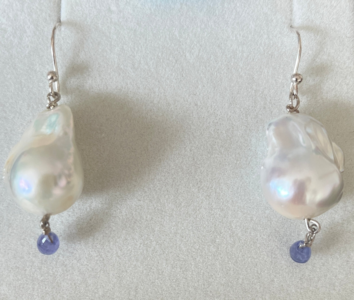Wave Baroque Pearl Earrings (S925, tanzanite) 浪花耳環 (巴洛克珍珠、坦桑石)