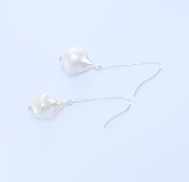 Wave Baroque Pearl Earrings (S925, tanzanite) 浪花耳環 (巴洛克珍珠、坦桑石)