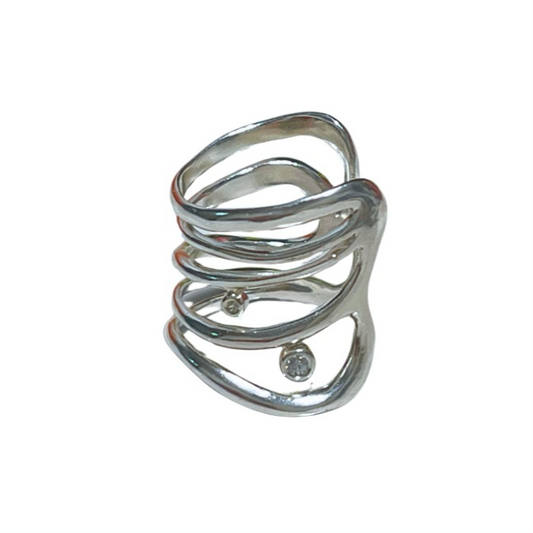 Wave Collection Handcrafted Silver Ring with White Sapphire 浪花系列 白藍寶手工銀戒指