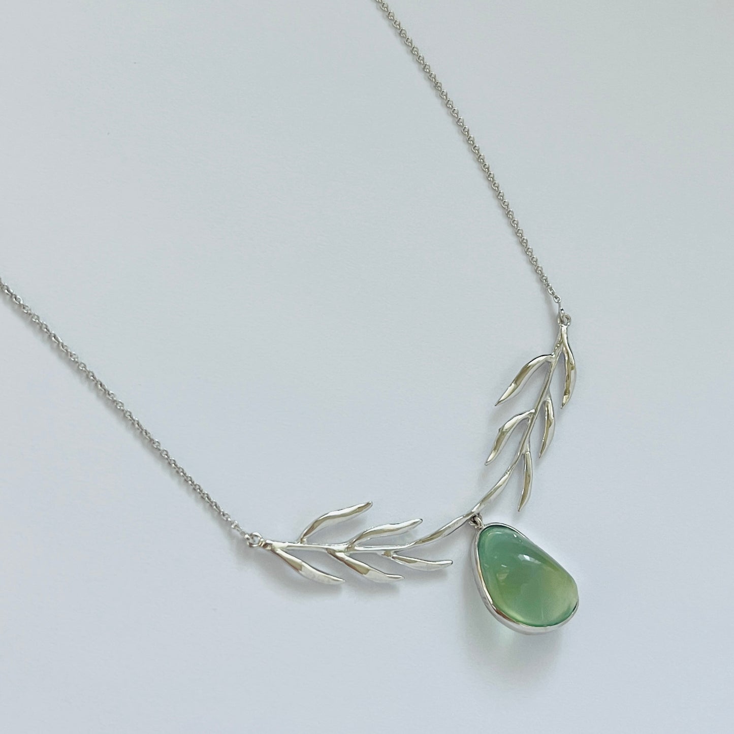 Healing Necklace (18k white gold, prehnite) 治癒系列項鍊