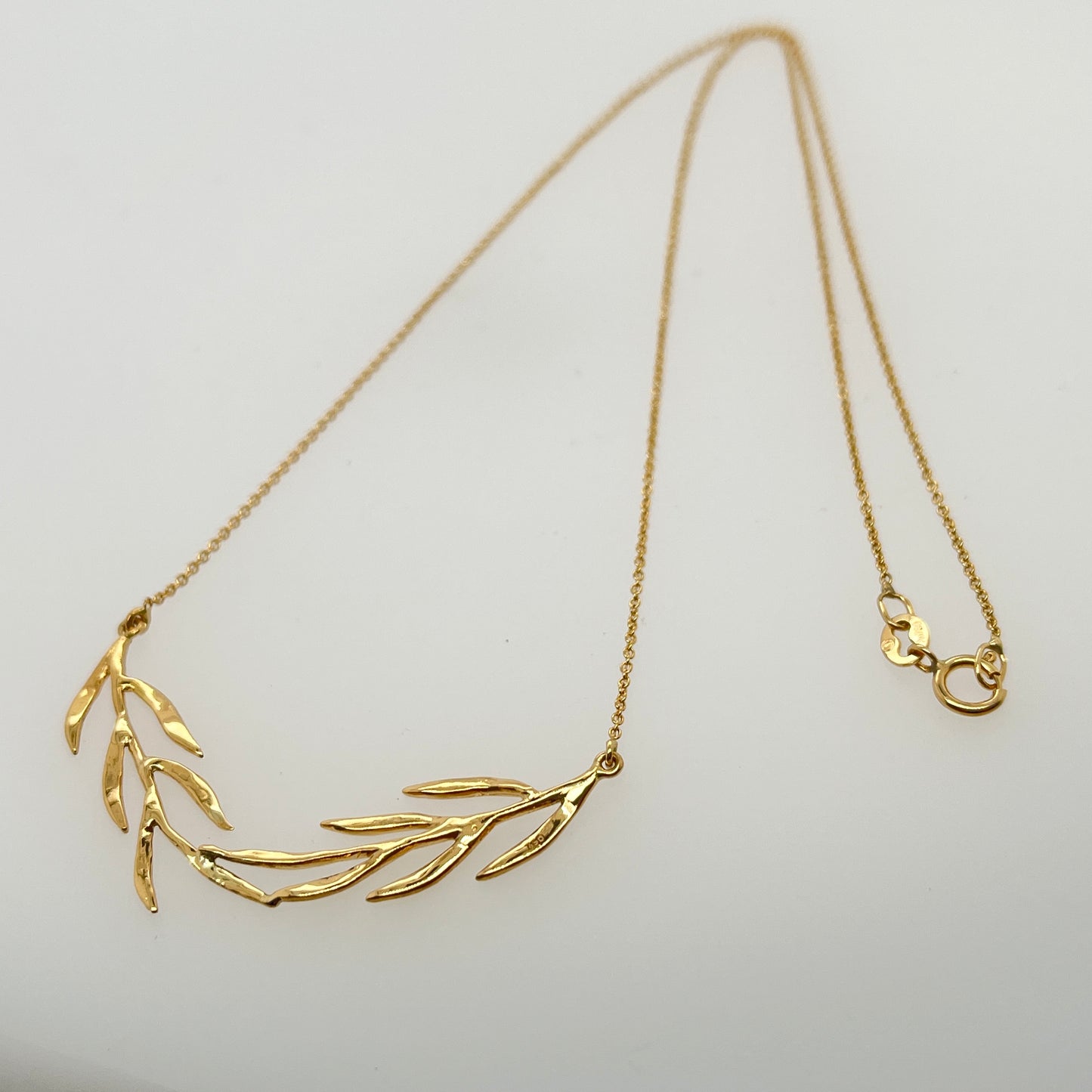 Healing - Willow Tree Leaves Necklace 18k gold Healing Necklace